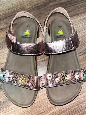 Aloha Island Size 5 Girls' Rose Gold Floral Strap Sandals